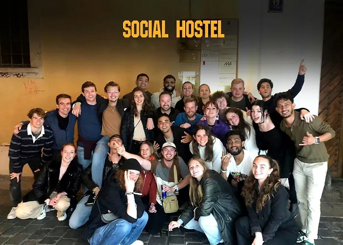 Ostello Onefam Miru Praga